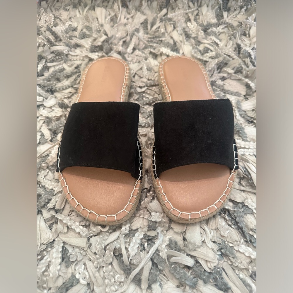 Old Navy Sandals sz 8.5